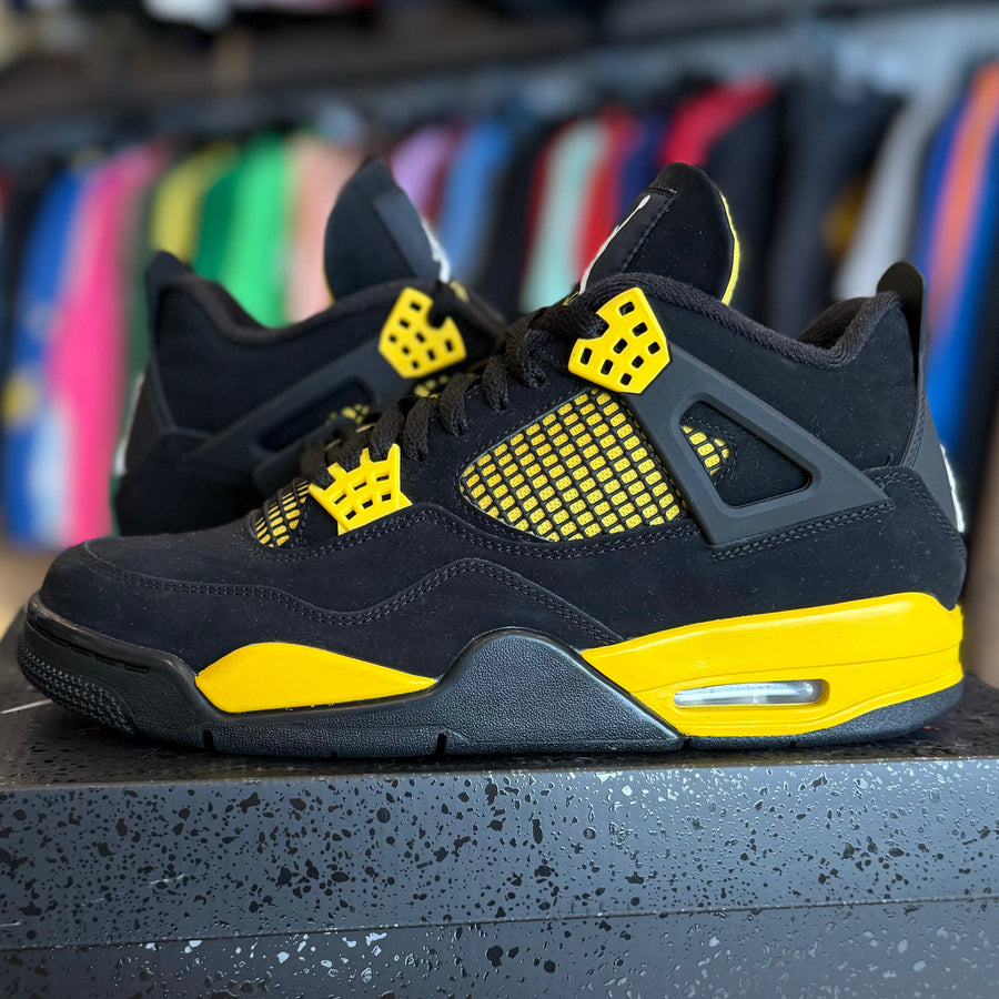 Air Jordan 4 Retro 