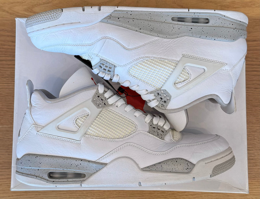 Air Jordan 4 Retro 