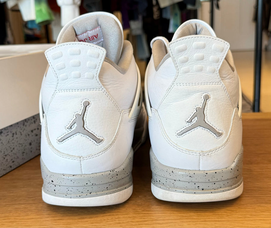 Air Jordan 4 Retro 